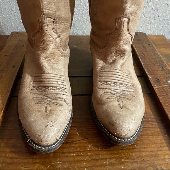Dan Post embroidered leather western boots. Men’s size 8.5D, Women’s 10D. main image 6